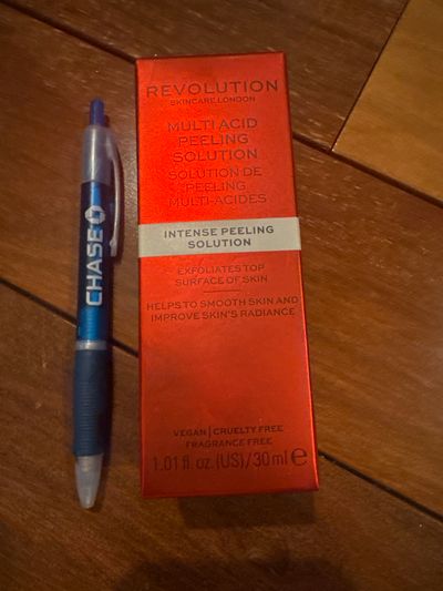Brand new revolution, multi acid peeling solution Exfoliates top surface of skin 1 ounce
