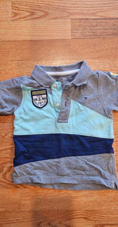 Tommy Hilfiger Like new boy polo shirt 12 Months