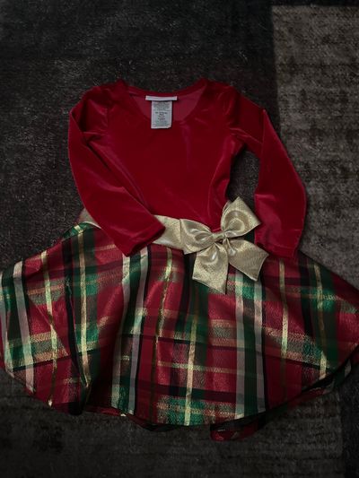 Girls Christmas holiday dress size 2t Long sleeve dress 2T