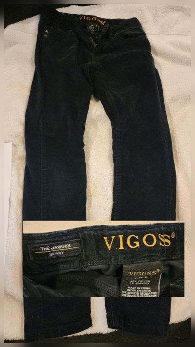 Vigoss Black velvet pant. Weist 11.5 inch inseam 23 inch 7-8