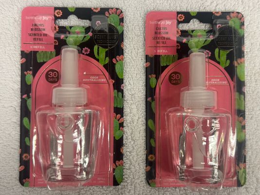 2 Brand New Plug in oil refills 2 Brand New Plug in oil refills