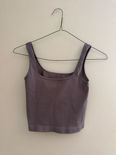 OQQ  Med Gray Ribbed Tank Top Junior L - 10