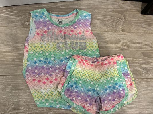 Wonder Nation 2 piece set mermaid print 2 piece tank & shorts xs 4/5 5T