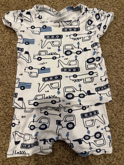 Old navy two piece short sleeve pajama Blue with trucks 12-18 Months