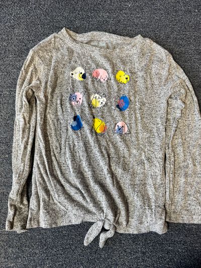 Cat and Jack long sleeve dog tshirt  6T/6