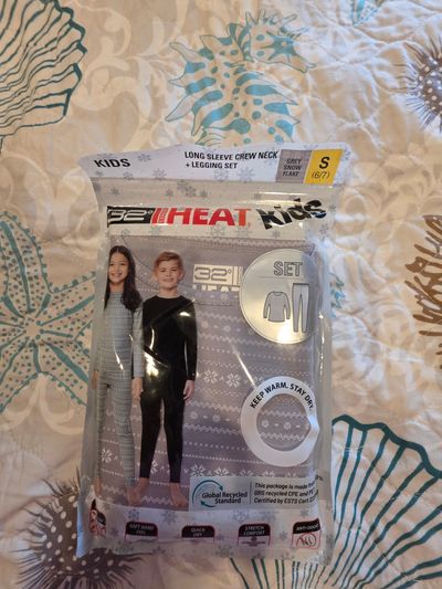 32 Degree Heat BRAND NEW Size 6/7 Base Layer 2 Piece
