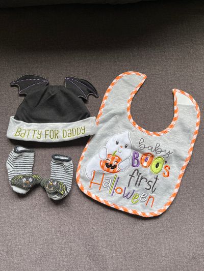 First Halloween bib Batty for daddy hat and rattle socks 6-9 Months