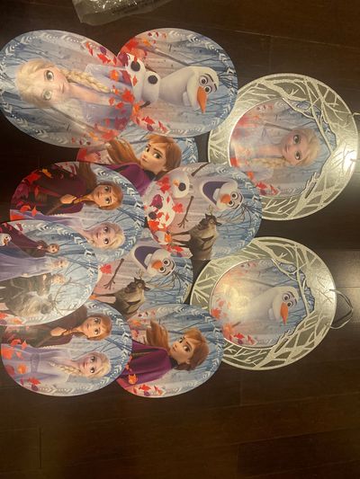 Disney Frozen 2 silver hanging frames with 11 inserts