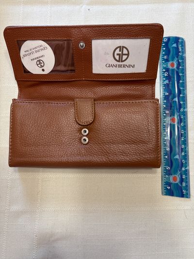 NEW - Giani Bernini - brown tri fold wallet