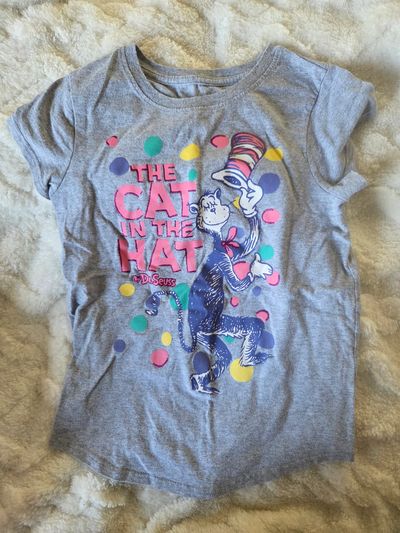 Jumping bean short sleeved dr suess shirt  6T/6