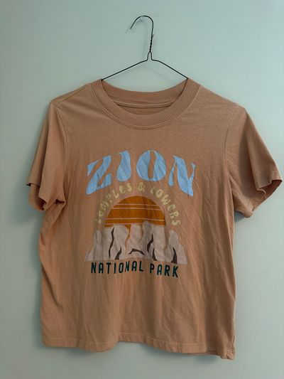 Zoe and Liv Zion Brown Tshirt Women's - M
