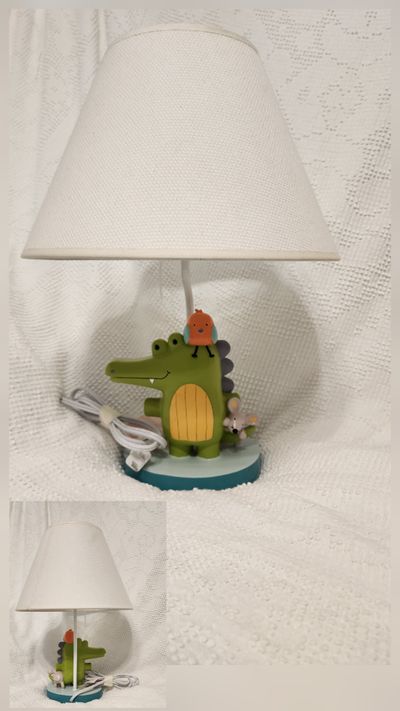 ALLIGATOR LAMP