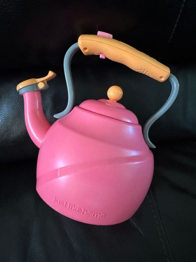 Just Like Home Pink Whistling Tea Kettle /needs 3-AG13 batteries