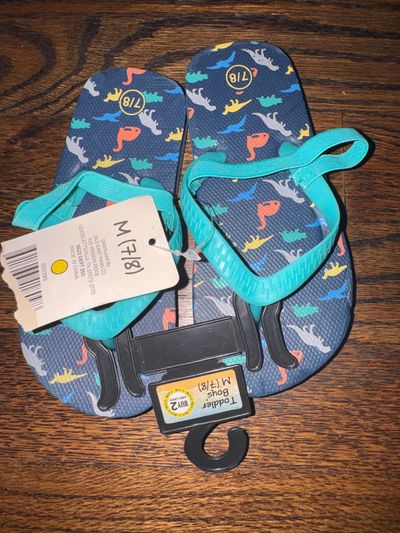 Brand new 7/8 blue dinosaur flip-flops  7 (Lil' Kid)