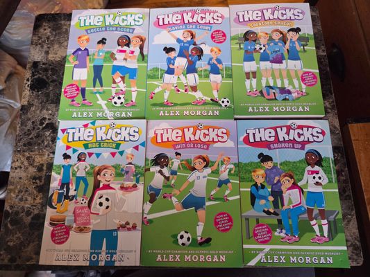 Lot of 6 The Kicks Chapter Books