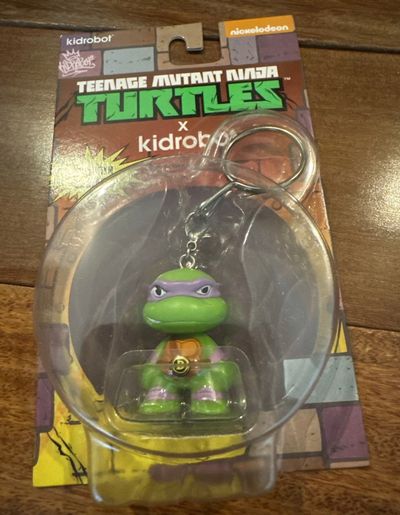 : New Teenage Mutant Ninja Turtles kid robot Donatello keychain