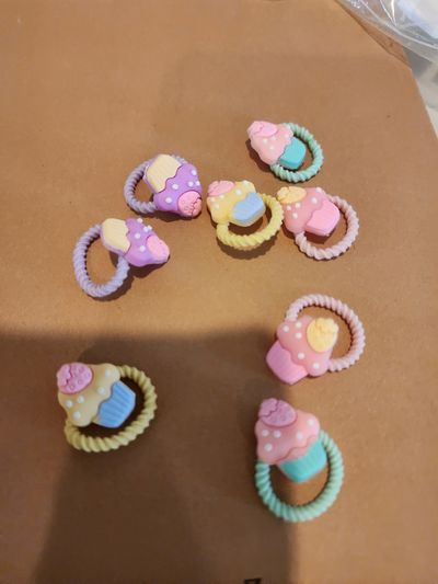 NEW cupcake hair band bag of 8 NEW cupcake hair band bag of 8