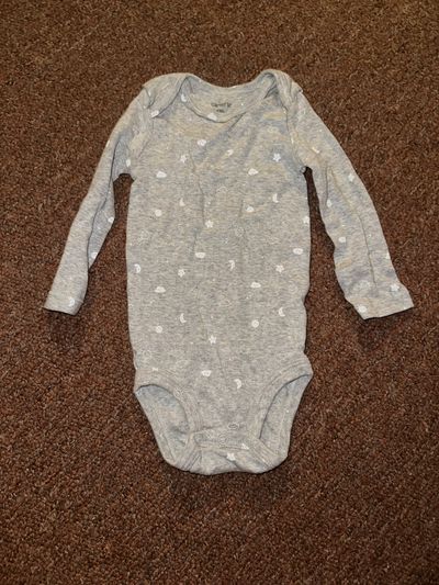 Carter's grey with clouds/moons/stars long sleeve onesie 9 Months