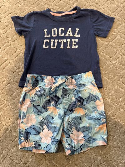 Carters Hawaii theme 2 piece short set 24 Months