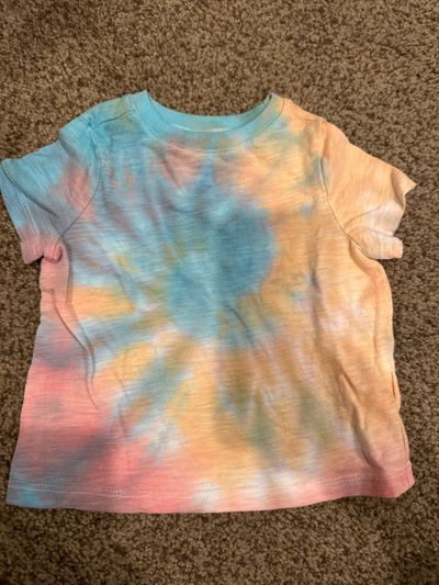 Old Navy tie-dye top short sleeve shirt  12-18 Months
