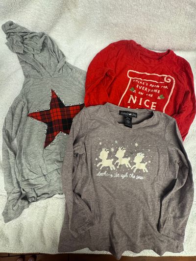 Flowers by Zoe, Kandy Kiss, Jumping Beans Girls Christmas Shirt Bundle Size 4T 4T