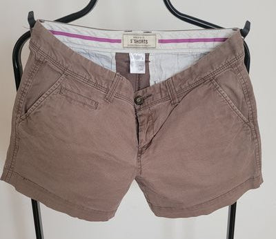 Old Navy 5" Low Rise Short Women's 6
