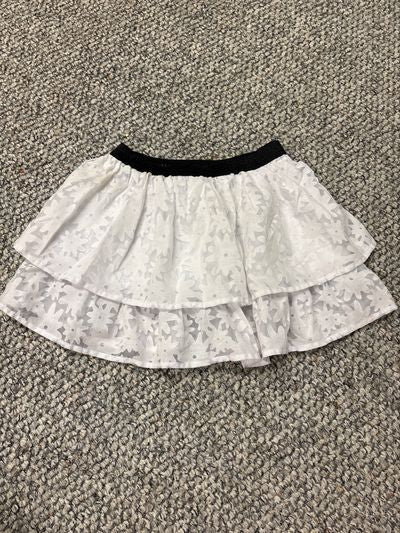 Wonder nation White flower skirt with black waist band 6T/6