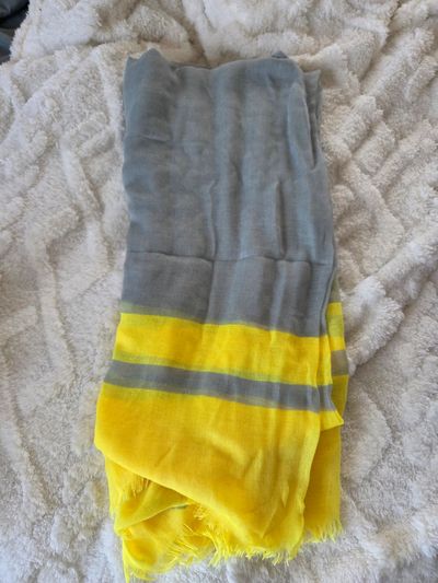 Steve Madden scarf