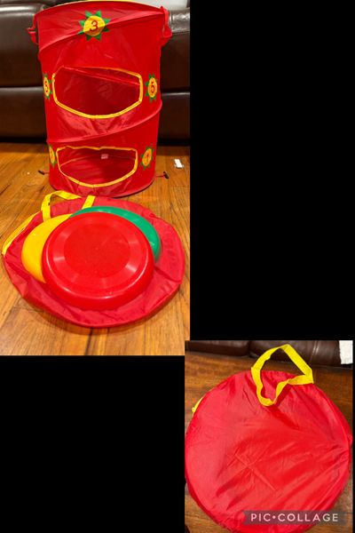 Pop up frisbee game