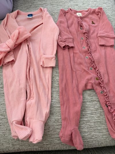 Gap and old navy Pjs with matching bow 0-3 Months
