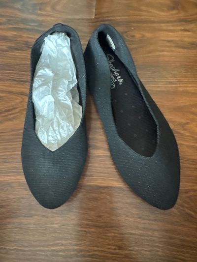 Skechers air cooled memory foam Black 7-1/2 (Adult)