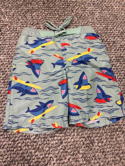 Na Surfboard shark bathing suit 5T/5