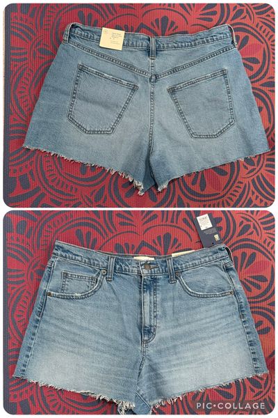Universal Threads NWT cutoff shorts Women's 12