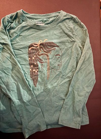 Cat and Jack Forest Green long sleeve graphic tee 7-8