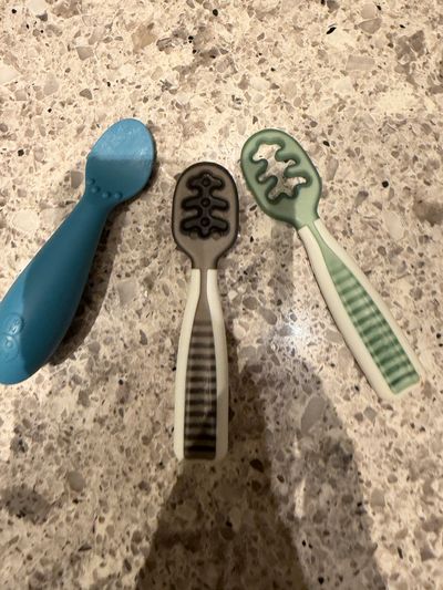 Ezpz Feeding spoons