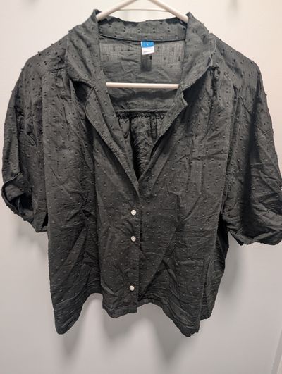 Old Navy large charcoal grey shirt Old Navy large charcoal grey shirt Women's - L