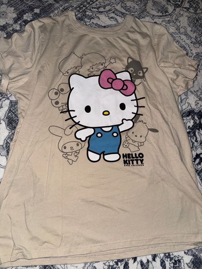 Hello Kitty sanrio Hello Kitty and friends t shirt Women's - S