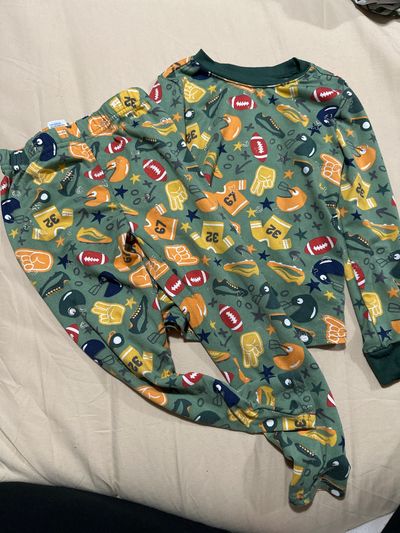 Highland originals Green sports long sleeve set 4T