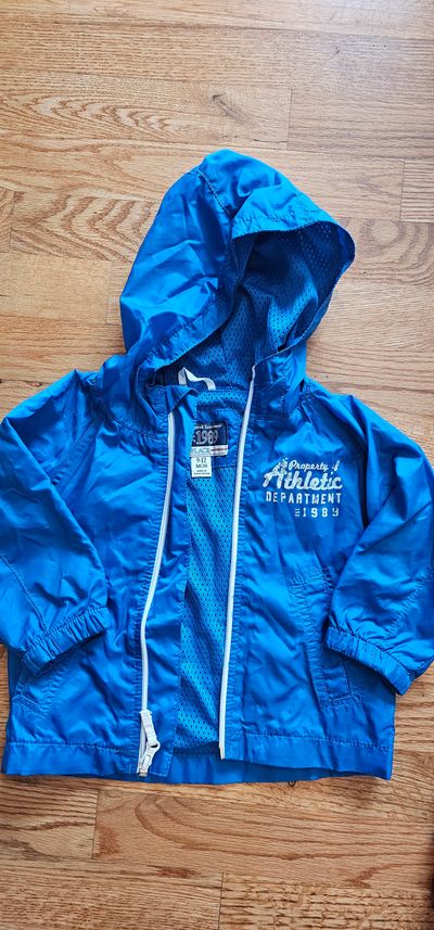 Children's Place Like new waterproof,breathable mesh lining won't cling 18 Months