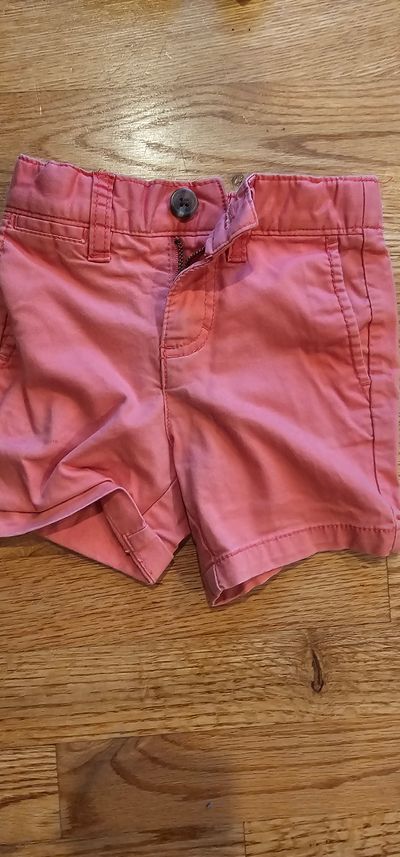 Old Navy great condition elasticized waistband inner adjustable taps 18-24 Months