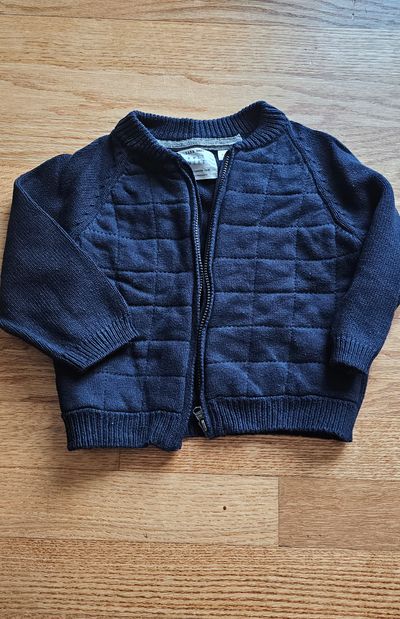 Zara Baby Boys Like new 9-12M full zip sweater cute w/ jeans/pants 9-12 Months