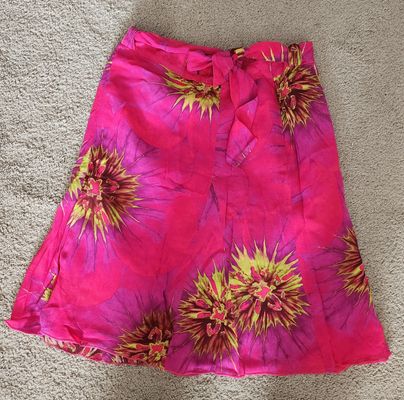 Zory Flowy summer skirt, fabric belt, size says 40, but fits S Women's - S