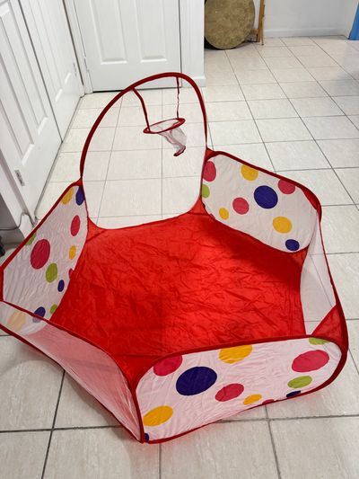 Unknown New- ball pit playpen