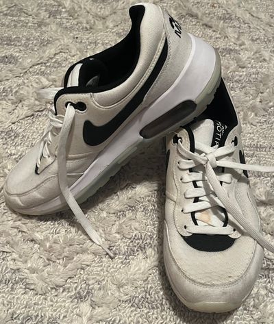 Nike kids Air Max Motif Good condition. As is. SFPF home 6-1/2 (Big Kid)