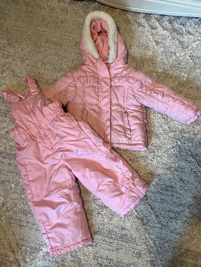 Pink snowsuit set Snow pants with bib and warm jacket. SFPF home 18 Months