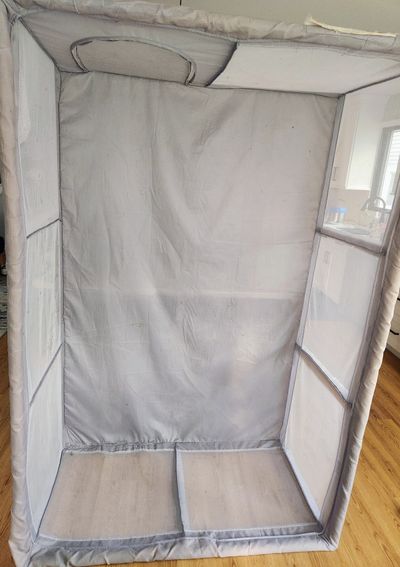NA Large play pen approximately 74x48 inches