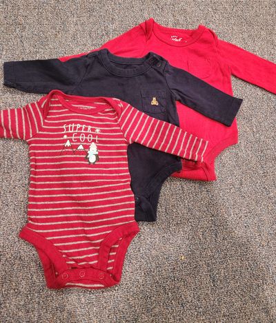 Various 3 x bodysuits 0-3 Months