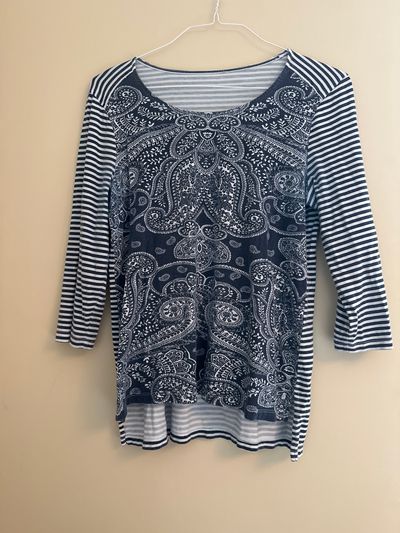 Chicos Navy/White Top Women's - M