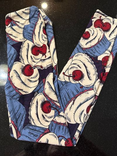 New Lularoe NEW LLR kids leggings L/XL fits sizes 8-12. Please search more 14-16