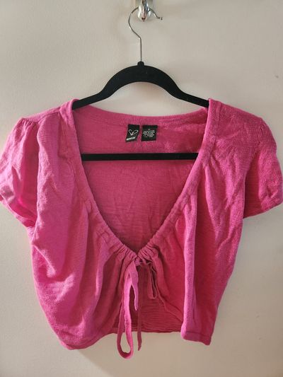 Windsor Short-sleeved, crop cardigan, fuchsia, tag removed never worn Women's - M